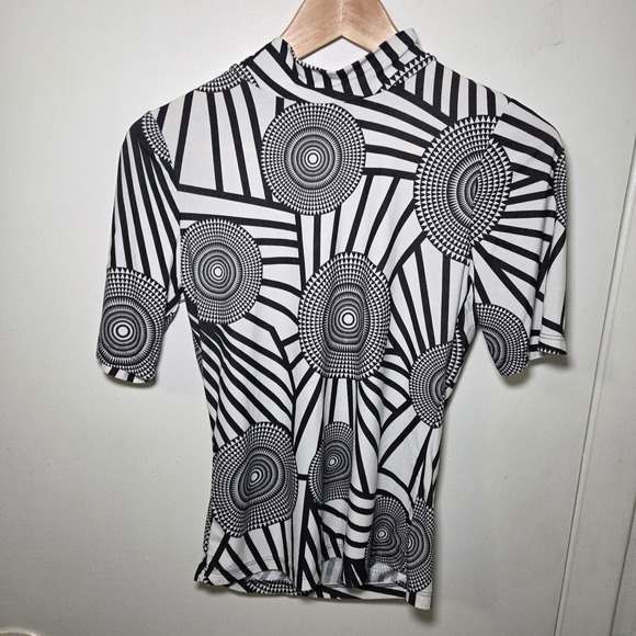 579 Tops - Optical Illusion Geometric Mock Neck Top Size Medium Y2K Avant-Garde Artsy